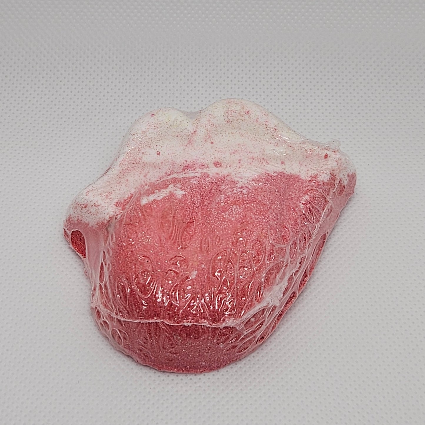 Kids Raspberry & Pomegranate Lip Shape Bath Bomb